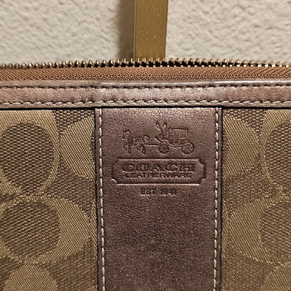 Coach Signature Brown Metalic Leather  Wallet - Picture 3 of 7